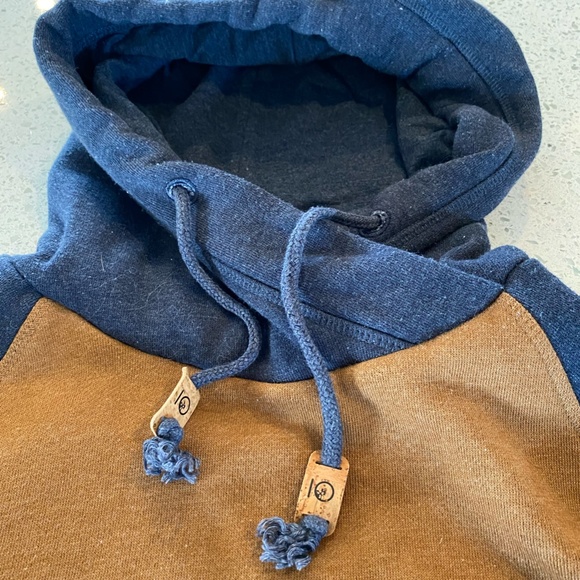 tentree women's burney hoodie - Picture 5 of 6